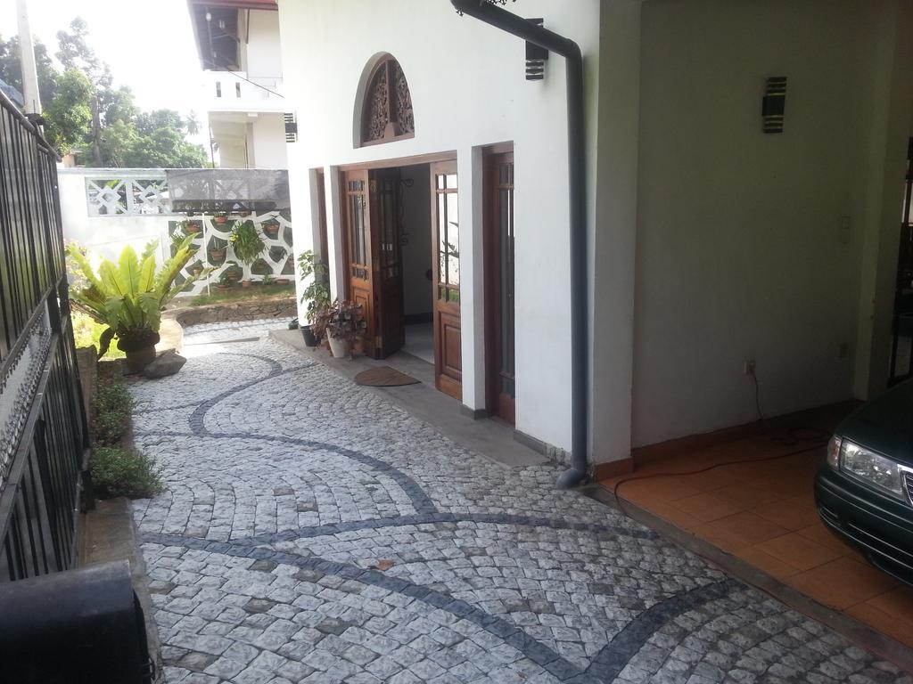 Aaranya Residence Kandy Exterior photo